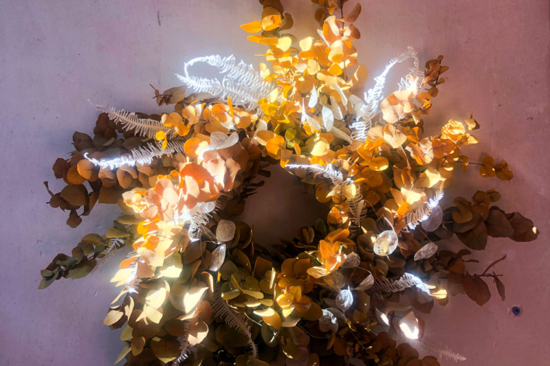 couronne de l'avent eucalyptus fleurs séchées stabilisée noël 2023 décoration naturelle durable