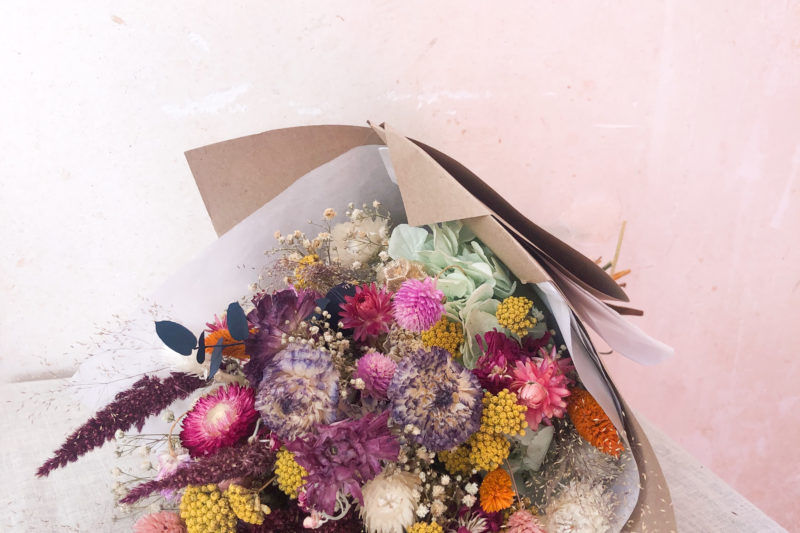 bouquet de fleurs séchées multicolore françaises toulouse atelier fleuriste