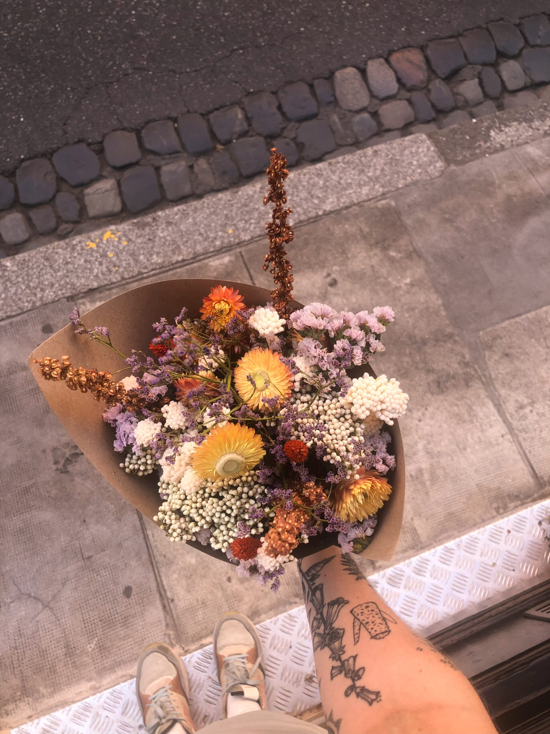 bouquet de fleurs séchées made in france fleuriste toulouse hosta